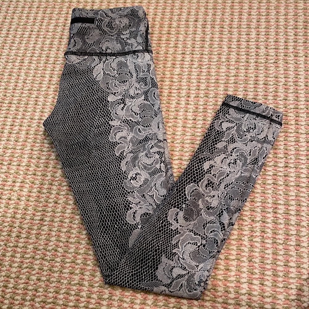 Lululemon Wunder Under Leggings